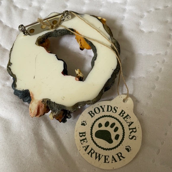 Boyds Bears pin Waitress Alice - Have a Nice Day - Picture 2 of 2